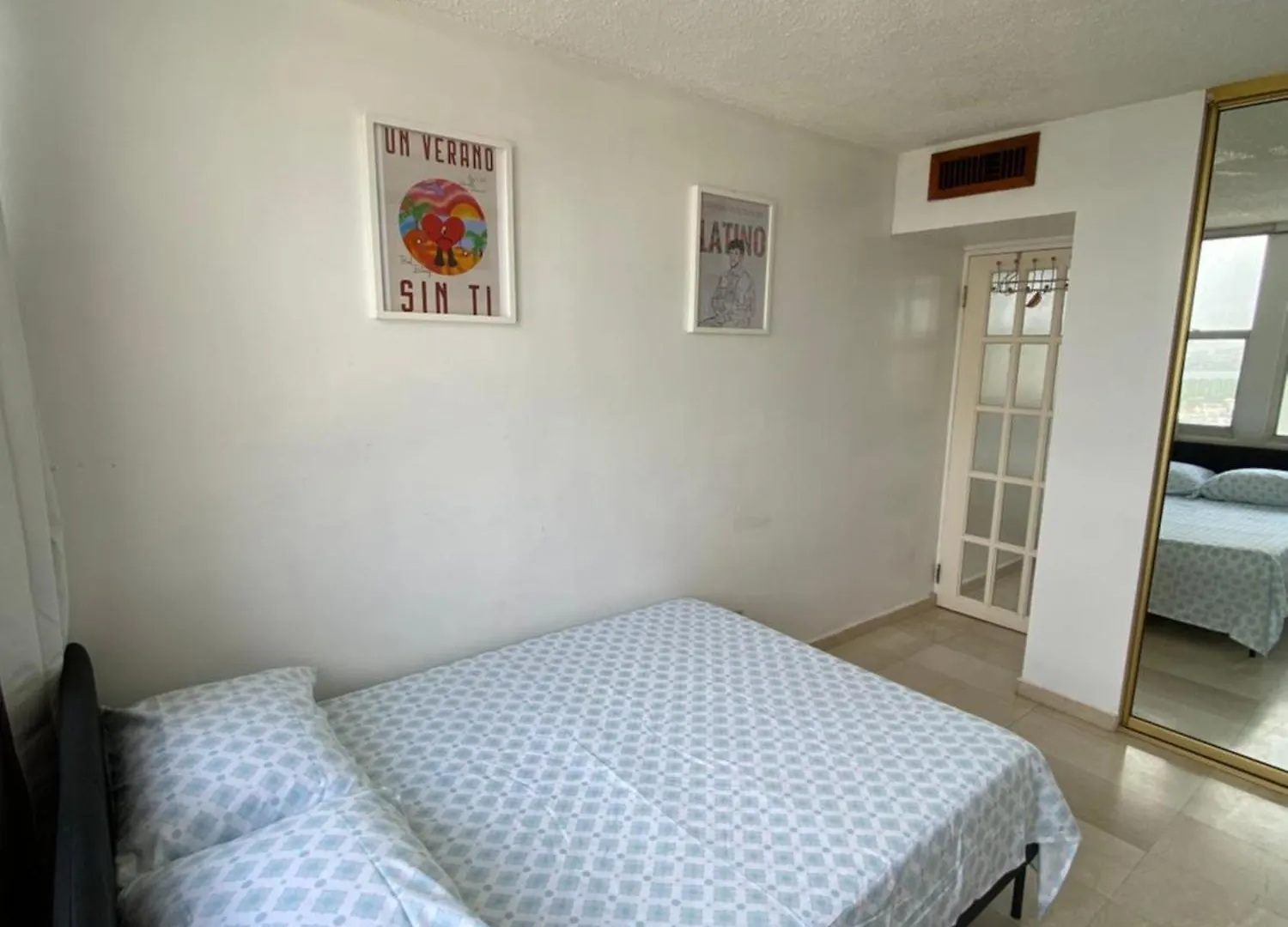 Downtown Isla Verde Beachfront Apartment With Pool And Parking 산후안
