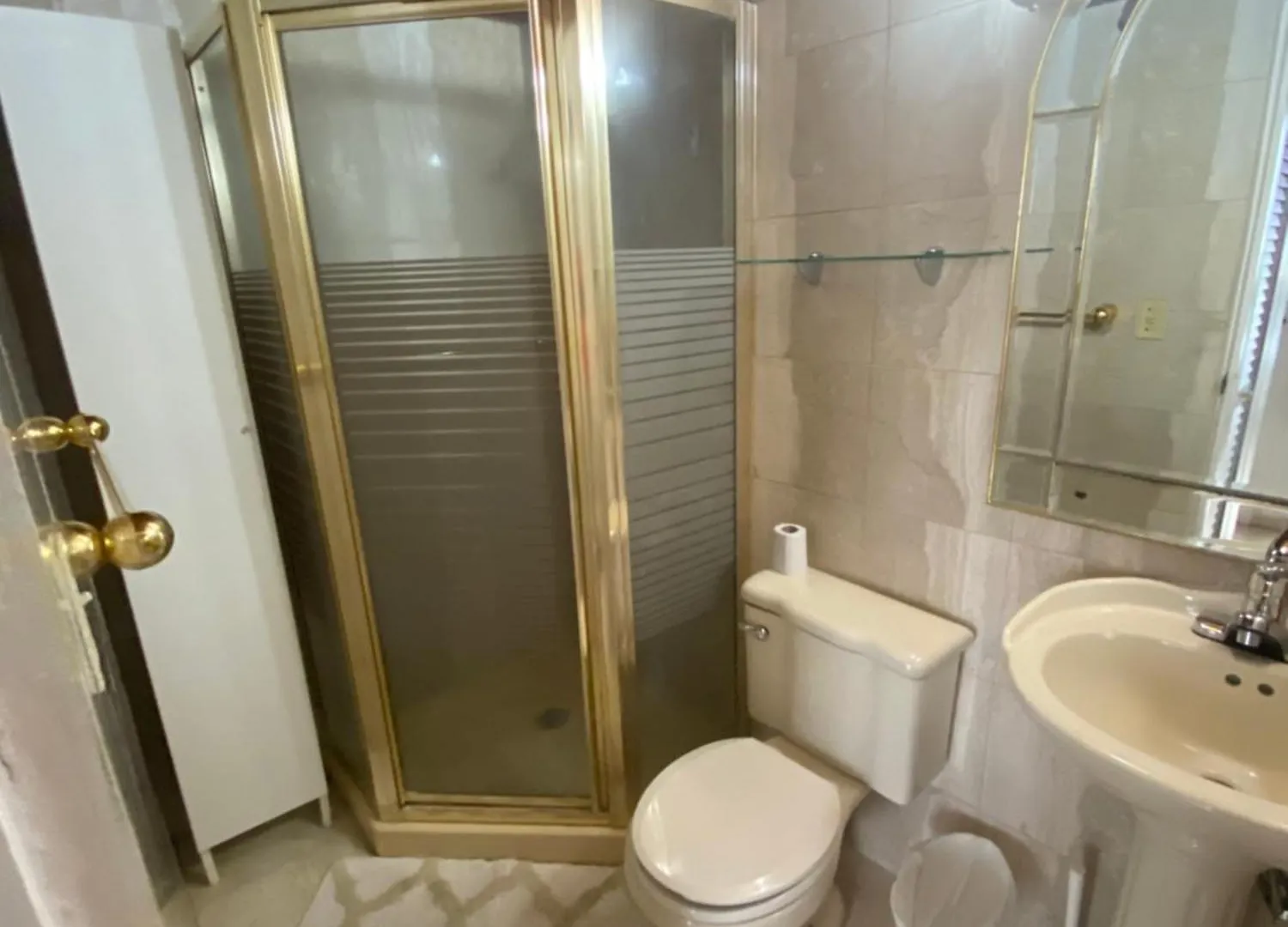 Downtown Isla Verde Beachfront Apartment With Pool And Parking 산후안